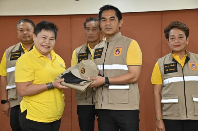 พิธีการรับ-มอบ ชุดปฏิบัติการ อปพร ภาพที่ 7