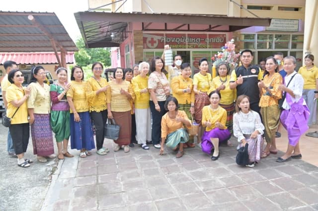 ชมรมผู้สูงอายุในตำบลบางรักน้อย โรงพยาบาลส่งเสริมสุขภาพตำบลบ้านบางประดู่ หมู่ที่ 6 จัดกิจกรรมแห่เทียนเข้าพรรษา ภาพที่ 4