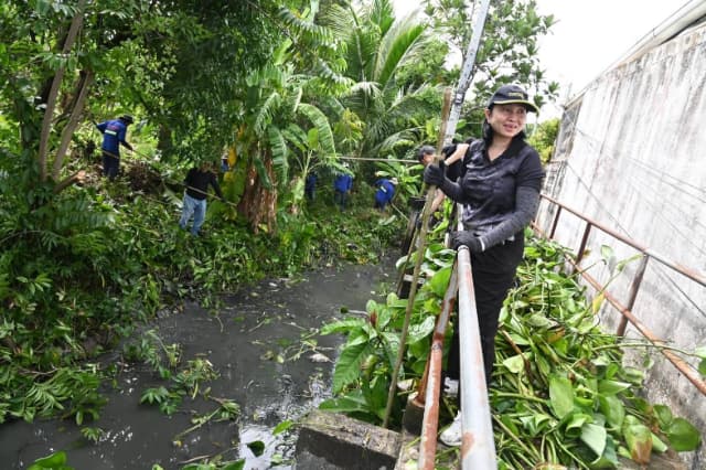 ครงการ "คลองสวย น้ำใส ด้วยใจชาวบางรักน้อย" ภาพที่ 42