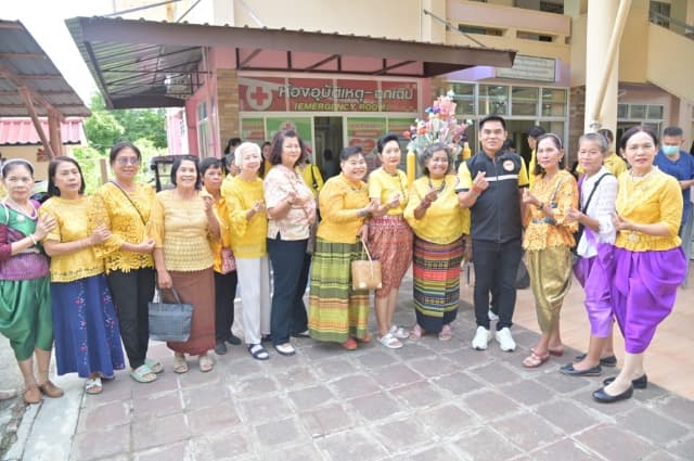 ชมรมผู้สูงอายุในตำบลบางรักน้อย โรงพยาบาลส่งเสริมสุขภาพตำบลบ้านบางประดู่ หมู่ที่ 6 จัดกิจกรรมแห่เทียนเข้าพรรษา ภาพที่ 19