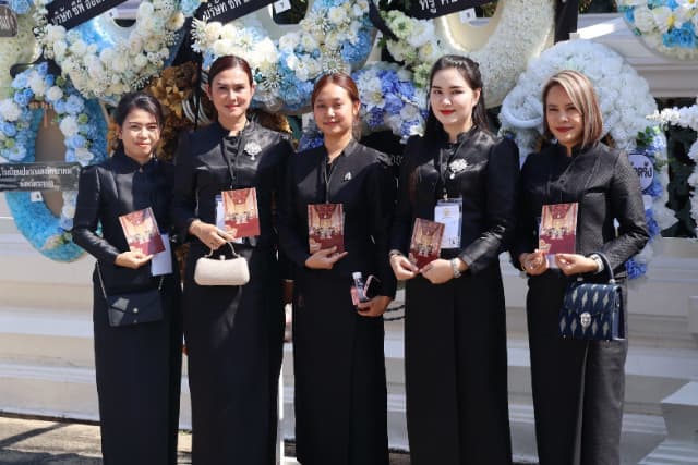 เทศบาลเมืองบางรักน้อย รวมใจน้อมรำลึกในพระมหากรุณาธิคุณ ภาพที่ 10