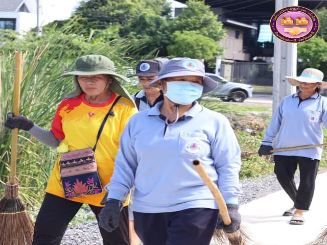 โครงการรณรงค์ส่งเสริมเพื่อรักษาสภาพแวดล้อมภายในตำบล ภาพที่ 9