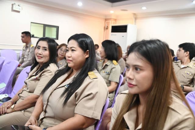 การประชุมมอบนโยบายแก่พนักงาน ภาพที่ 15