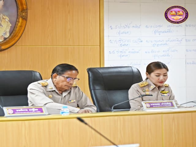 การประชุมสภาองค์การบริหารส่วนตำบลบางรักน้อย สมัยสามัญ สมัยที่ 3 ครั้งที่ 1/2568 ภาพที่ 23
