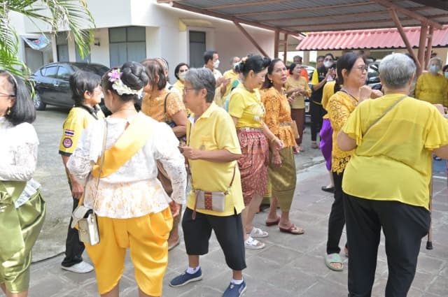 ชมรมผู้สูงอายุในตำบลบางรักน้อย โรงพยาบาลส่งเสริมสุขภาพตำบลบ้านบางประดู่ หมู่ที่ 6 จัดกิจกรรมแห่เทียนเข้าพรรษา ภาพที่ 11