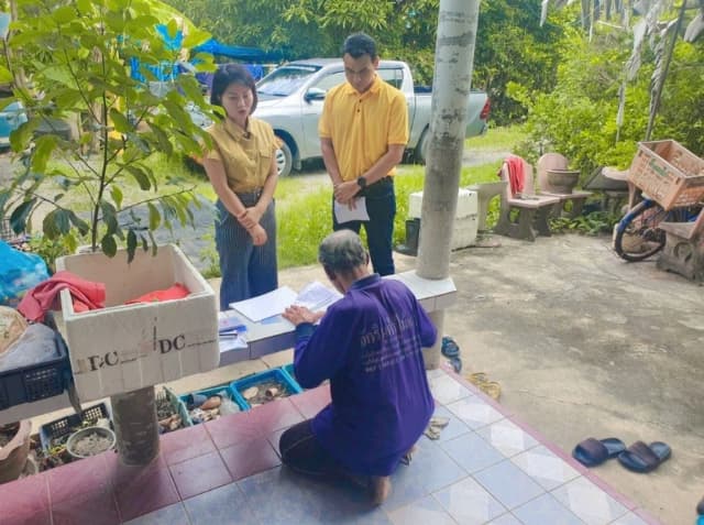 กองสวัสดิการสังคม ลงพื้นที่สำรวจบ้านผู้พิการและผู้ยากไร้ ภาพที่ 3