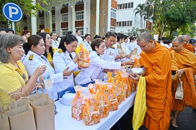 🙏กิจกรรมน้อมรำลึก "วันนวมินทรมหาราช" 🙏 ภาพที่ 7