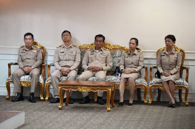 การประชุมมอบนโยบายแก่พนักงาน ภาพที่ 20