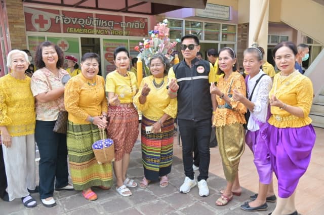 ชมรมผู้สูงอายุในตำบลบางรักน้อย โรงพยาบาลส่งเสริมสุขภาพตำบลบ้านบางประดู่ หมู่ที่ 6 จัดกิจกรรมแห่เทียนเข้าพรรษา ภาพที่ 9