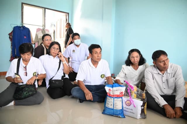 ลงพื้นที่ให้การช่วยเหลือครัวเรือนเปราะบางในเขตพื้นที่เทศบาลเมืองบางรักน้อย ภาพที่ 17